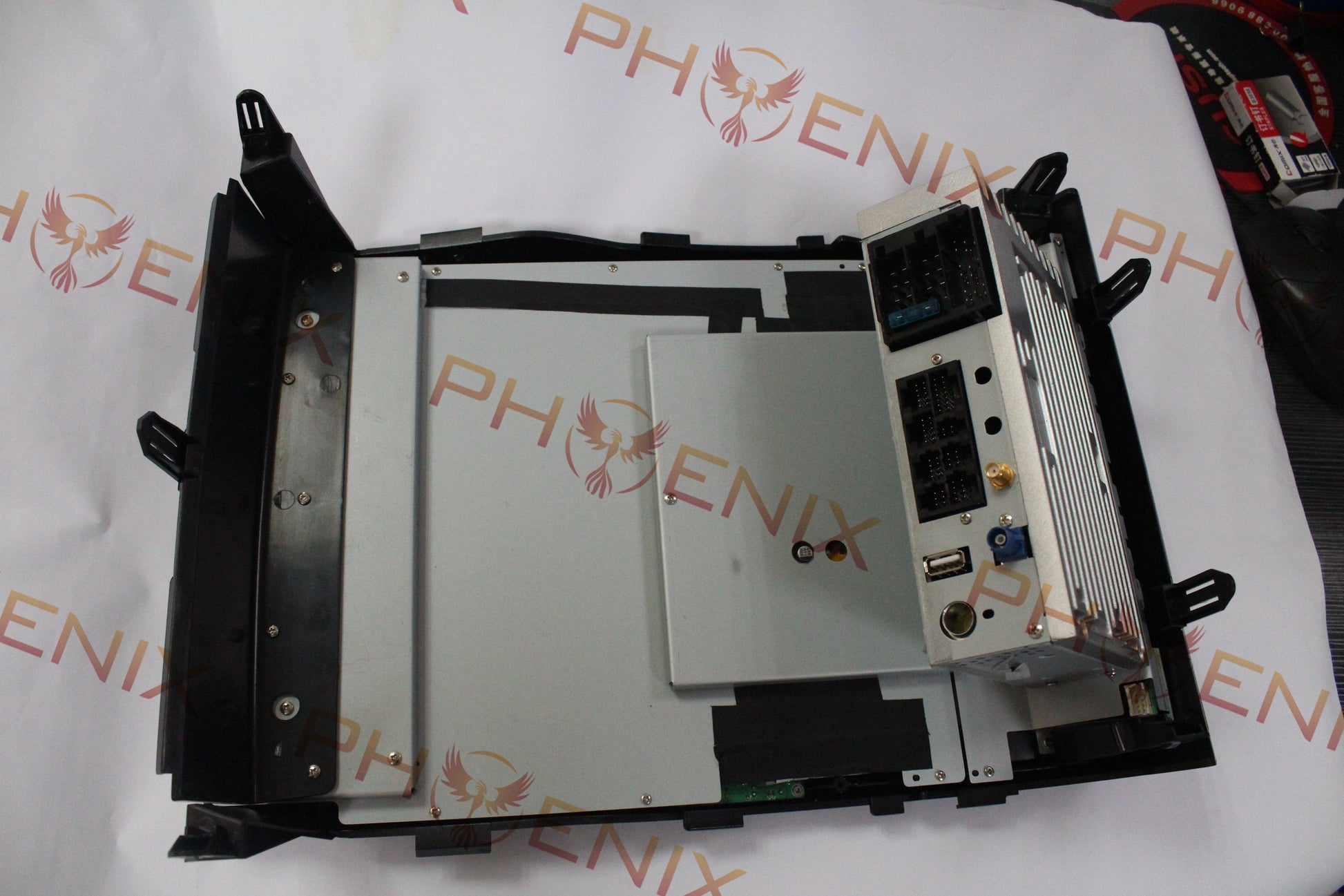 17" Vertical Screen Android 11 Navi Radio for Toyota Land Cruiser LC200 2008 - 2015-Phoenix Automotive