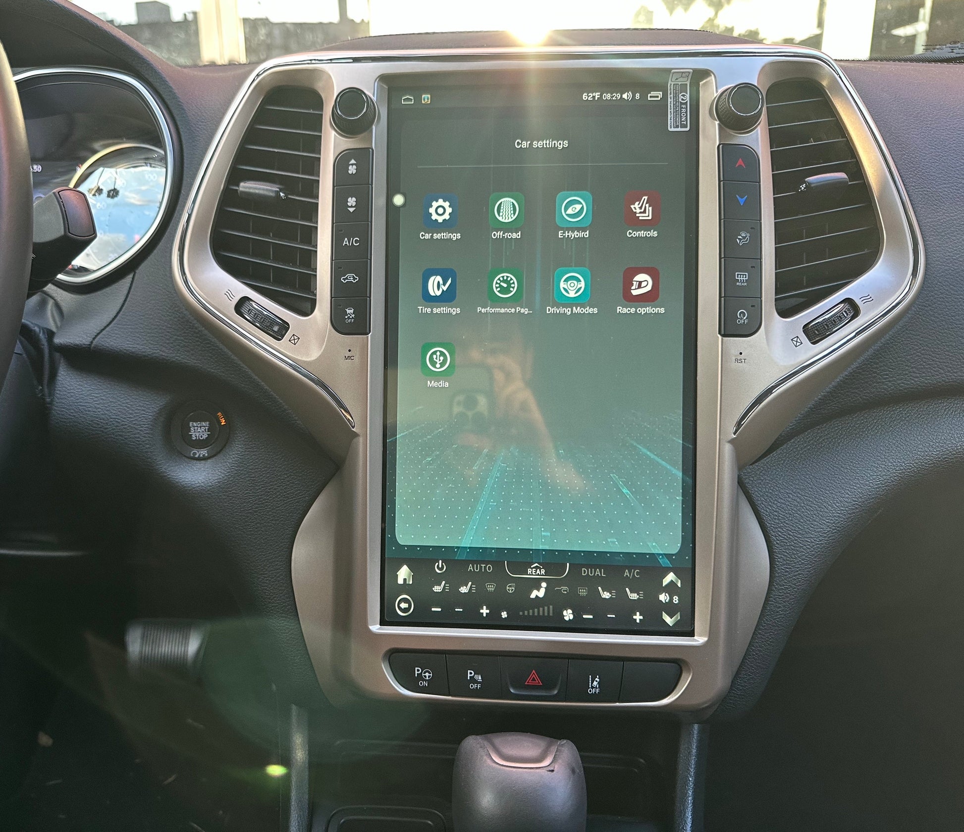 13.6" Vertical Screen Android 13/14 Fast boot Navigation Radio for Jeep Cherokee 2014 - 2021-Phoenix Automotive