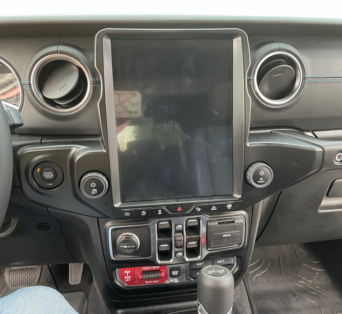 [open box] 12.1” Android 10/12/13 Vertical Screen Navigation Radio for Jeep Wrangler JL 2018 - 2023-Phoenix Automotive