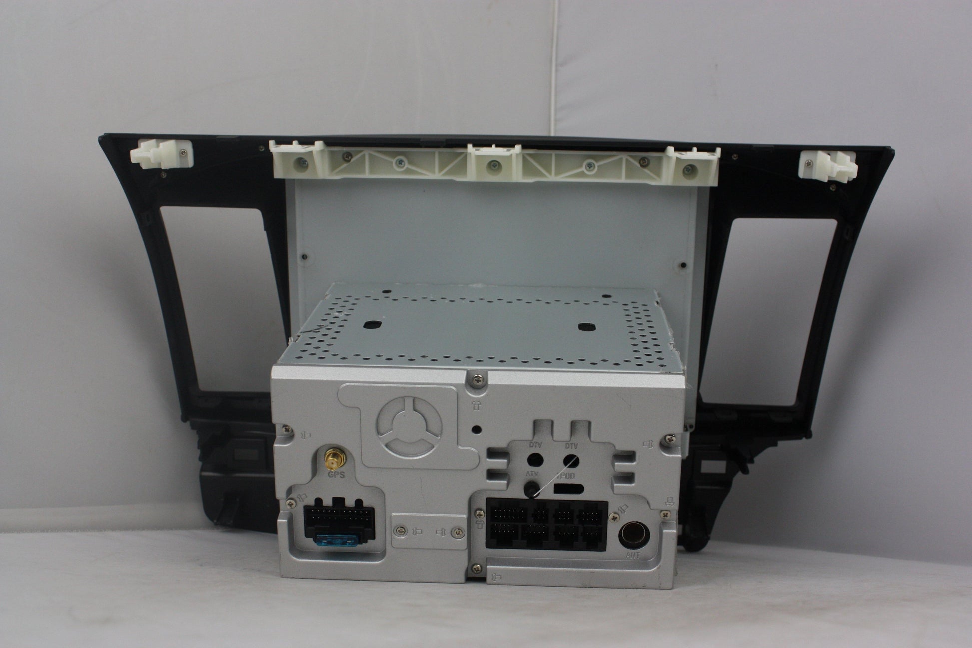 [Open box] 10.1" Android 10.0 Navigation Radio for Mitsubishi Lancer 2010 - 2016-Phoenix Automotive