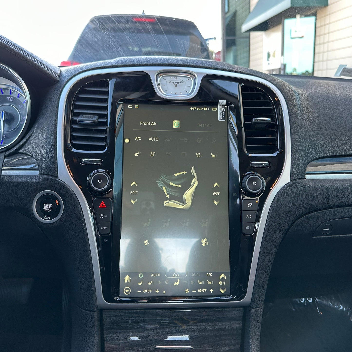 [Open box]13.6" Vertical Screen Android 12 Navigation Radio for Chrysler 300 300C 300S 2011 - 2023 | Phoenix Automotive