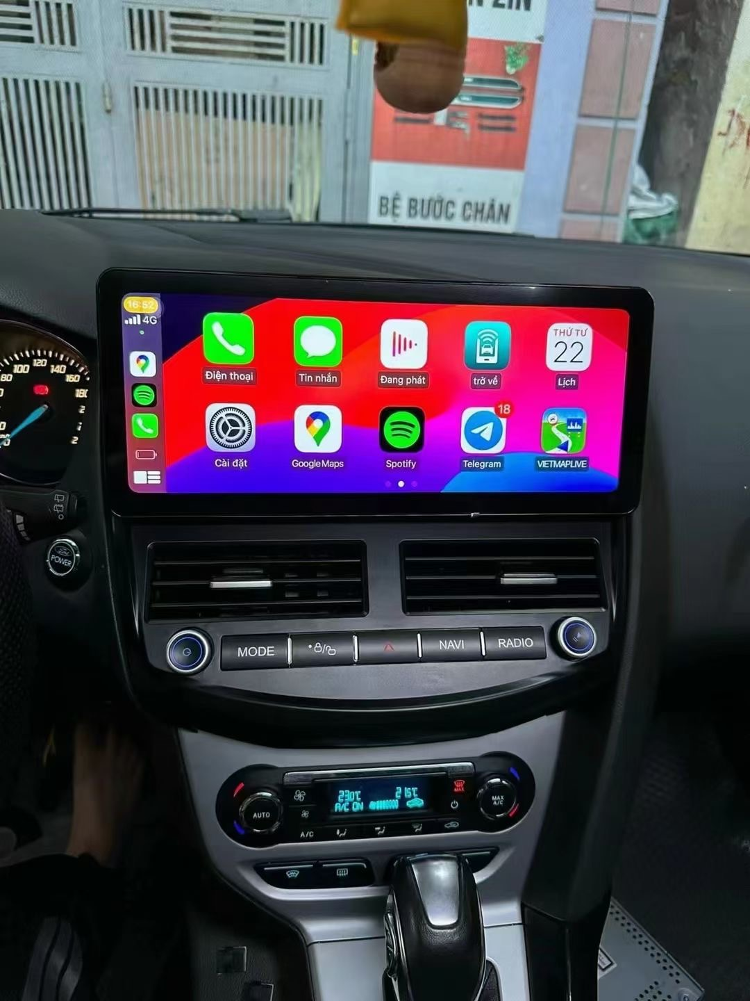 12.3 Inch Android 14 Universal Car Radio Stereo Android Auto Carplay for Ford Focus 2012-2018-Phoenix Automotive