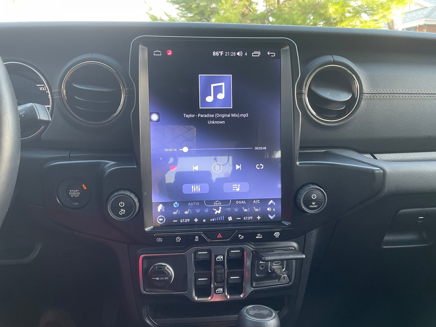 [Open box] 12.1” Android 10 / 12 Vertical Screen Navigation Radio for Jeep Wrangler JL 2018 - 2023 | Phoenix Automotive