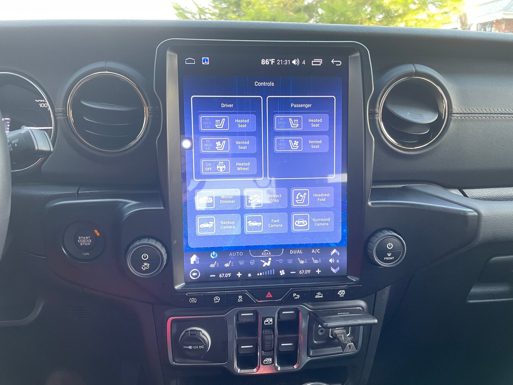 [Open box] 12.1” Android 10 / 12 Vertical Screen Navigation Radio for Jeep Wrangler JL 2018 - 2023 | Phoenix Automotive