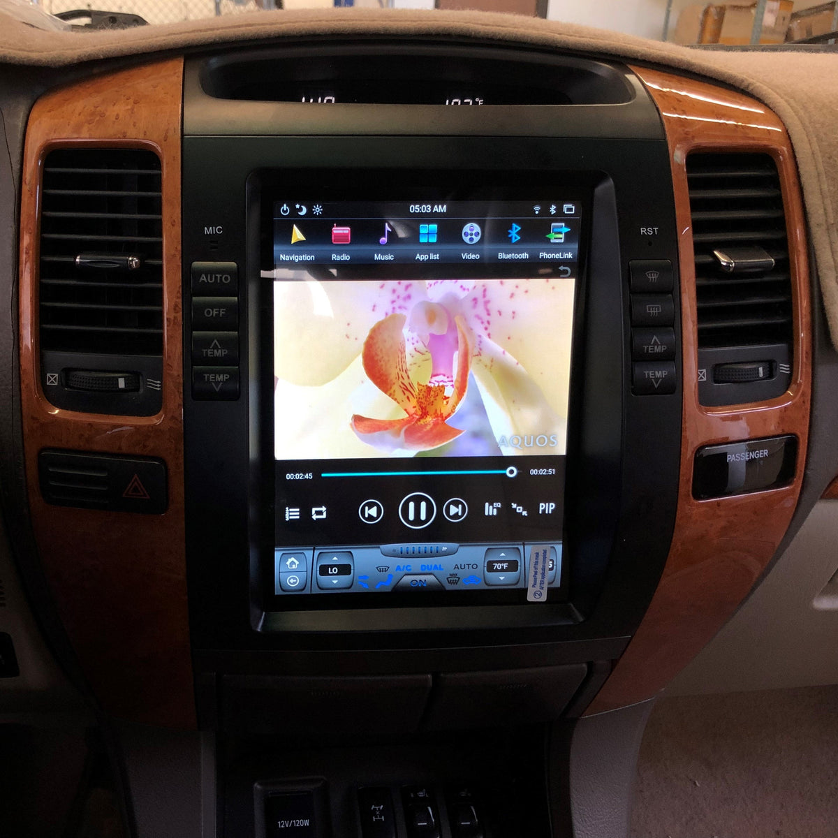 [Open box]10.4" Vertical Screen Android 14 Fast boot Navigation Radio for Lexus GX 470 2003 - 2009-Phoenix Automotive