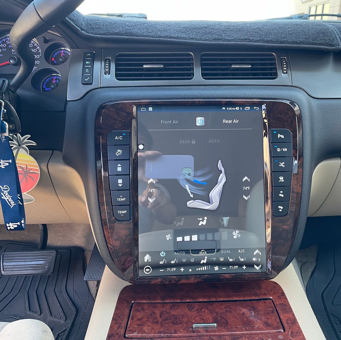 [Hot-selling] 13" Android 13 Navigation Radio for Chevrolet Silverado Tahoe Suburban GMC Yukon Sierra Avalanche 2007 - 2014-Phoenix Automotive