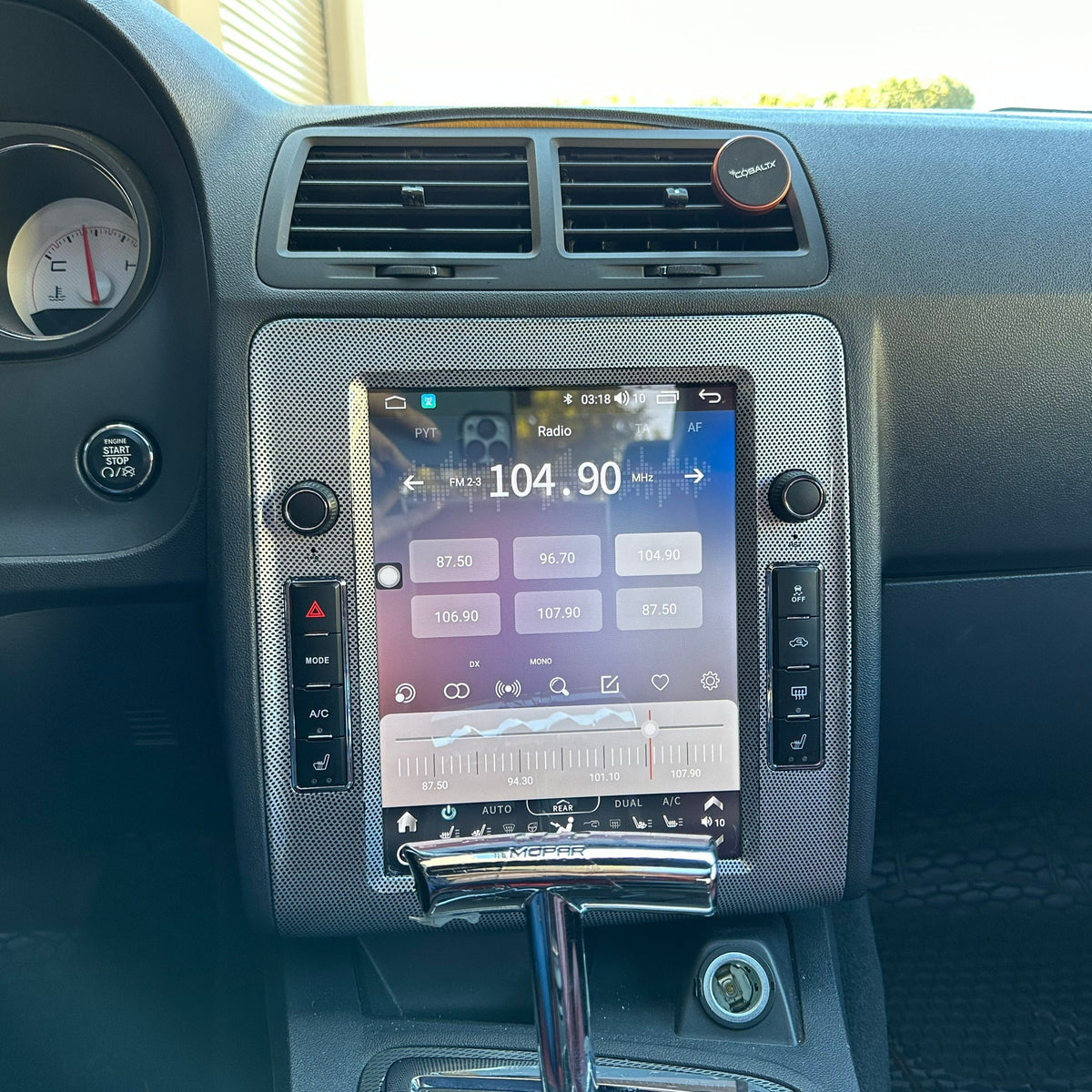 [open box] 10.4" Vertical Screen Android 13 Fast boot Navigation Radio for Dodge Challenger 2008 - 2014-Phoenix Automotive
