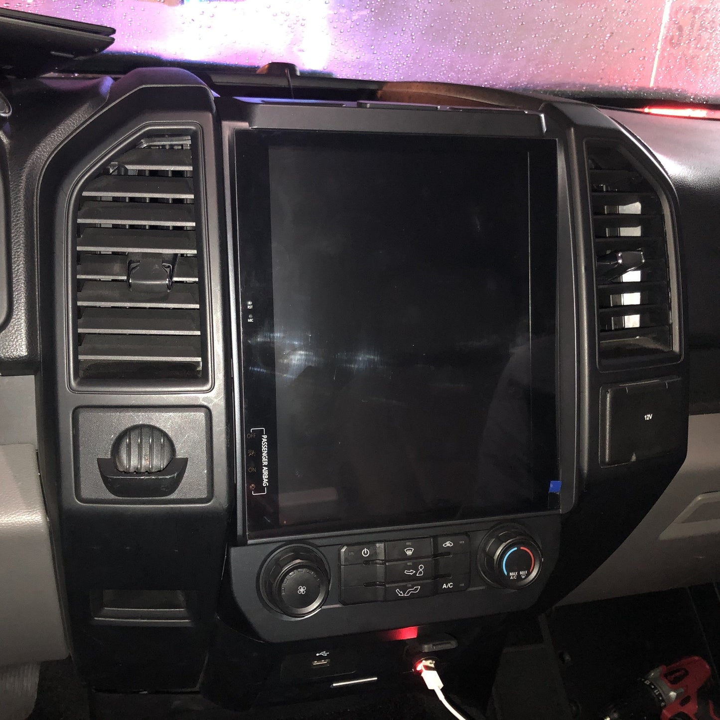 [Open box] 12.1" Android Vertical Screen Navigation Radio for Ford F-150 F-250 F-350 2015 - 2019-Phoenix Automotive