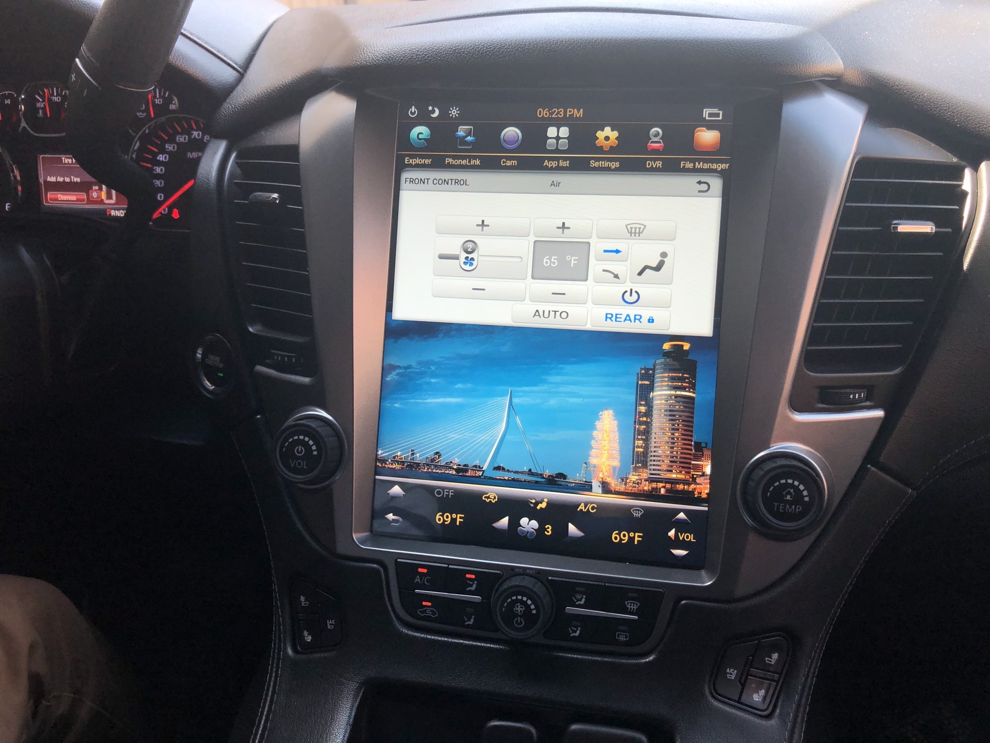 [ PX6 Six-core ] 12.1" Android 9 Fast boot Vertical Screen Navigation Radio for Chevrolet Tahoe Suburban GMC Yukon 2015 - 2020-Phoenix Automotive